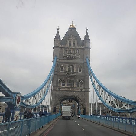 Walking To Tower Bridge Leilighet London Eksteriør bilde